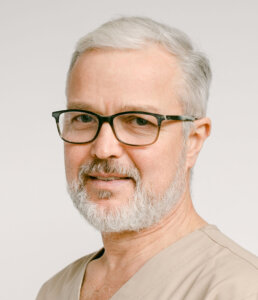 MUDr. Peter Böhm - primár, garant a zakladateľ očného centra